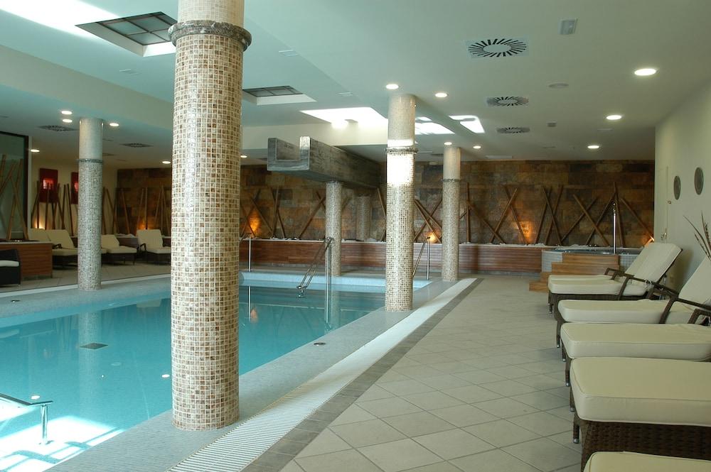 Hospes Palacio de Arenales&Spa Caces Exterior foto Spa